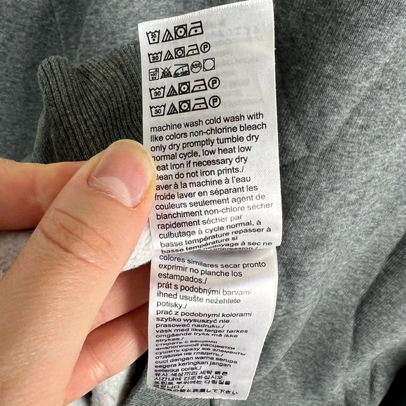 Calvin Klein • Gray Crewneck Sweater - Picture 7 of 7